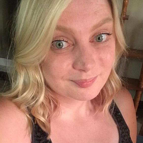 Meet your Posher, Marilyn - Picture 1 of 1